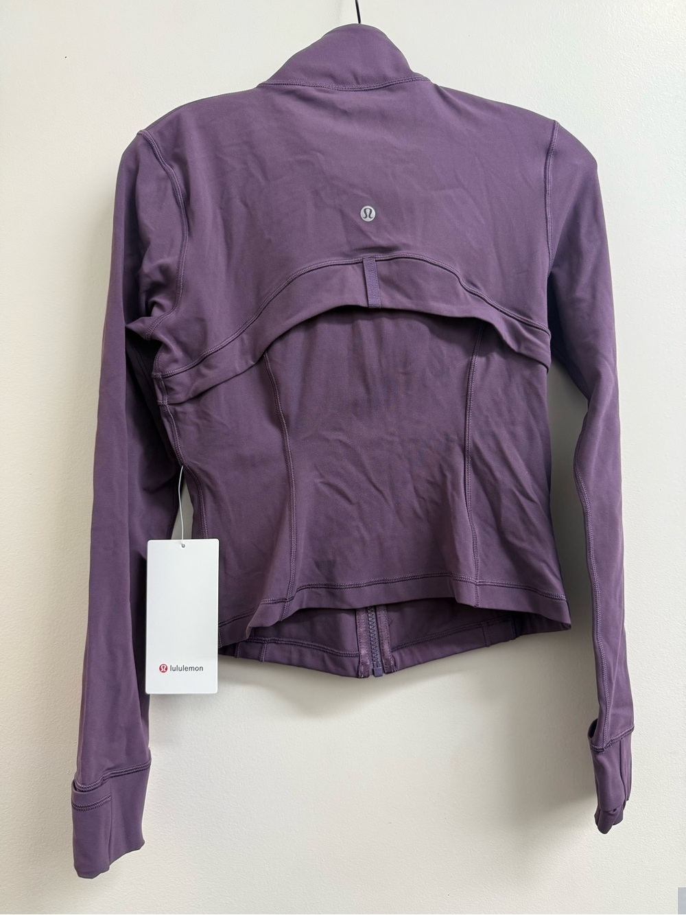 LuluLemon Define Cropped Jacket Nulu in Grape Thistle - Picture 2 of 4